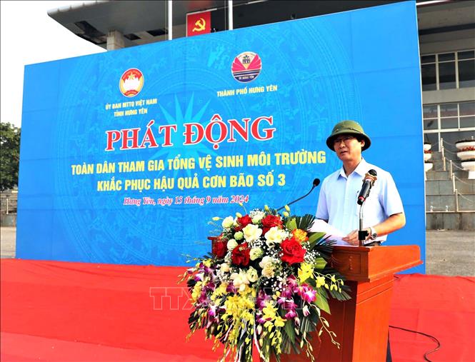 Chủ tịch Ủy ban MTTQ Việt Nam tỉnh Hưng Yên Nguyễn Bật Khánh phát biểu tại Lễ phát động. Ảnh: Mai Ngoan-TTXVN
