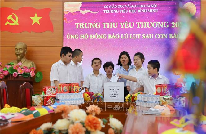 Đặc biệt hơn, dịp này, nhà trường phát động quyên góp ủng hộ đồng bào vùng lũ, sẽ được nhà trường gửi tặng Cơ sở Giáo dục trẻ khuyết tật thuộc Trung tâm Giáo dục thường xuyên tỉnh Cao Bằng (địa chỉ ở Tổ 11, phường Sông Hiến, TP Cao Bằng) chịu ảnh hưởng từ cơn bão số 3 và hoàn lưu bão. Ảnh: Thanh Tùng - TTXVN