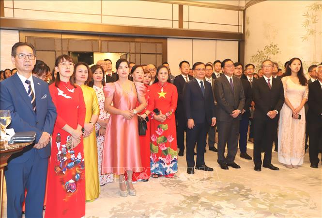 Các đại biểu dự lễ kỷ niệm. Ảnh: Xuân Vịnh-Phóng viên TTXVN tại Hong Kong (Trung Quốc)