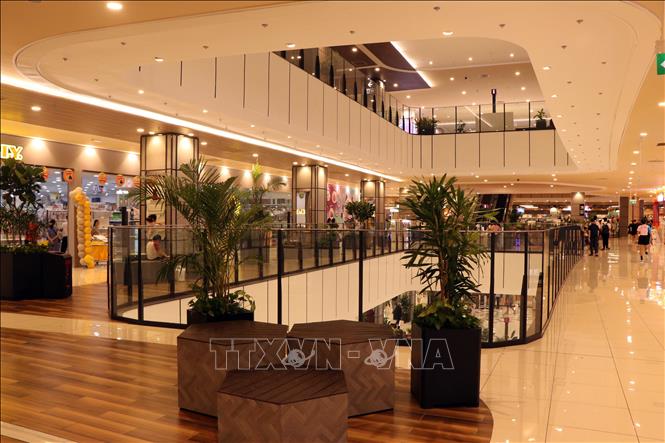 Trung tâm thương mại AEON MALL Huế có thiết kế hiện đại, với nhiều không gian xanh. Ảnh: Đỗ Trưởng - TTXVN