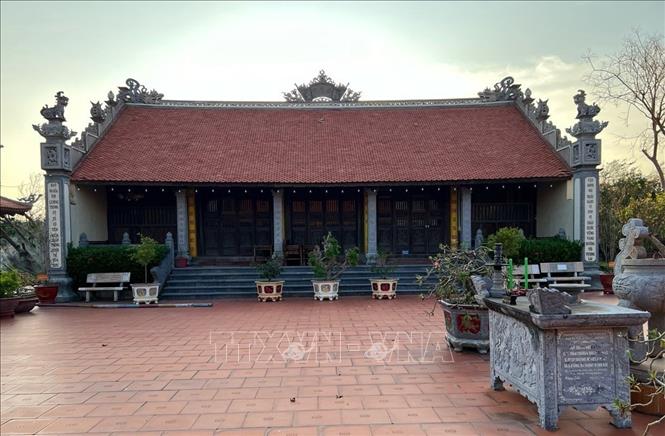 Chùa Bạch Long một địa điểm tâm linh, là chỗ dựa tinh thần cho người Bạch Long Vĩ, là điểm sinh hoạt văn hóa và gắn kết tình quân dân. Ảnh: TTXVN phát.
