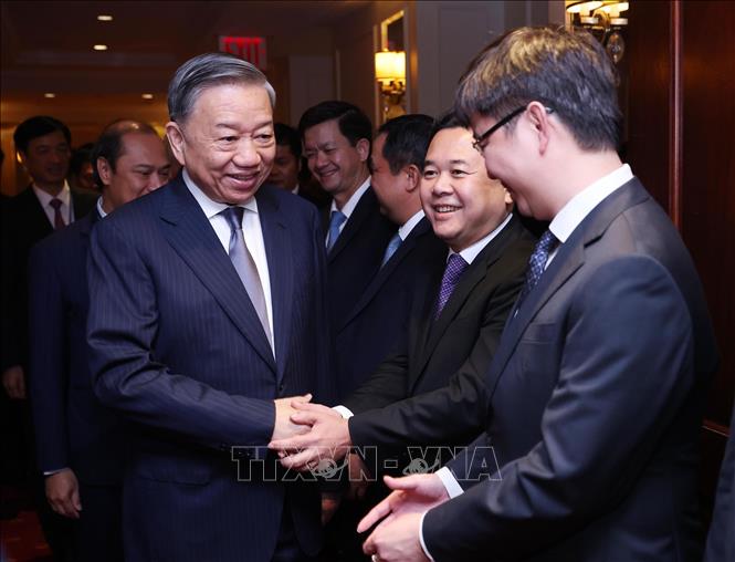 Party General Secretary and State President To Lam attends the seminar on enhancing Vietnam-US cooperation in the development of the semiconductor and artificial intelligence (AI) industries. VNA Photo: Lâm Khánh