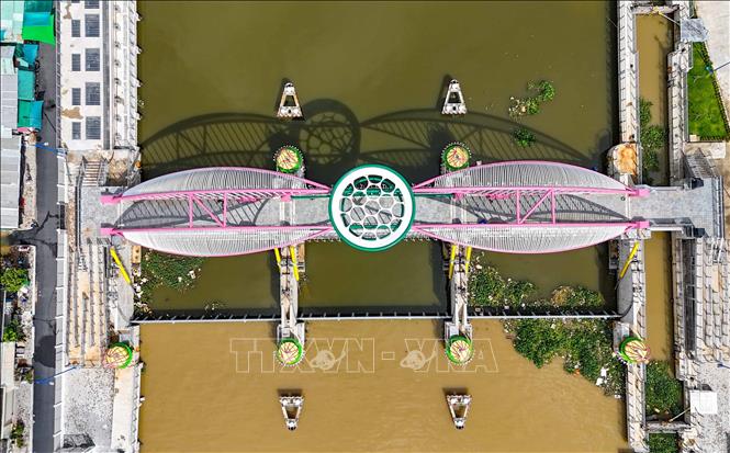 Âu thuyền Cái Khế có kinh phí đầu tư 436 tỷ đồng, được thiết kế như hệ thống khóa và xả điều tiết lượng nước vào mùa mưa ở Cần Thơ. Ảnh: Thanh Liêm - TTXVN