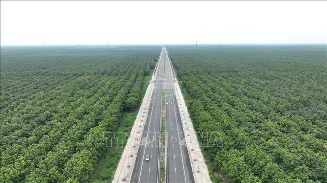 Tuyến đường tạo lực Bắc Tân Uyên – Phú Giáo – Bàu Bàng. Ảnh: Huyền Trang - TTXVN 