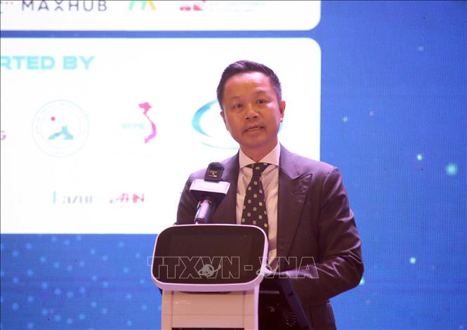 Ông Nguyễn Đức Quỳnh, Phó Chủ tịch Hiệp hội khách sạn Việt Nam, Nhà sáng lập HorecFex Việt Nam chia sẻ các thông tin tại sự kiện. Ảnh: Trần Lê Lâm - TTXVN
