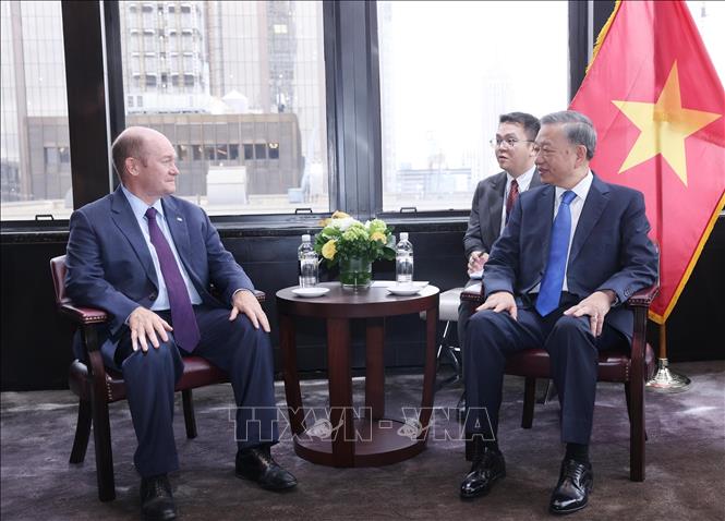 Tổng Bí thư, Chủ tịch nước Tô Lâm tiếp Thượng nghị sĩ Hoa Kỳ Chris Coons. Ảnh: Lâm Khánh - TTXVN