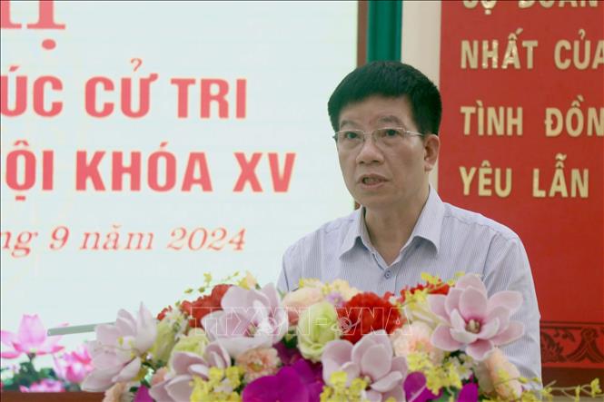 Ông Phạm Đình Toản, Phó Chủ nhiệm Văn phòng Quốc hội, Đại biểu Quốc hội tỉnh Hưng Yên phát biểu tại buổi tiếp xúc cử tri. Ảnh: Mai Ngoan-TTXVN