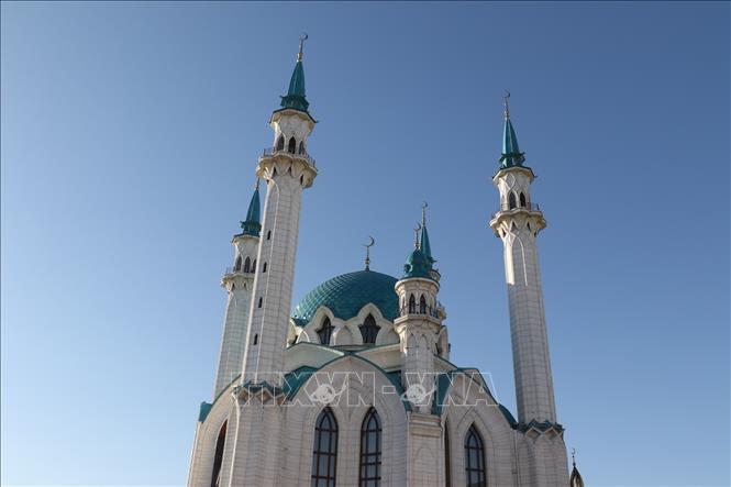 Thánh đường hồi giáo Kul Sharip trong khuôn viên cung điện Kremlin Kazan. Ảnh: Lê Quang Vinh - PV TTXVN tại Nga