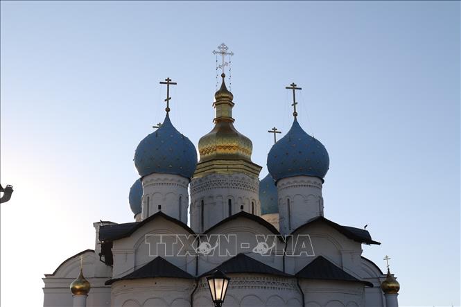 Mái vòm Nhà thờ Chính trong khôn viên cung điện Kremlin Kazan. Ảnh: Lê Quang Vinh - PV TTXVN tại Nga