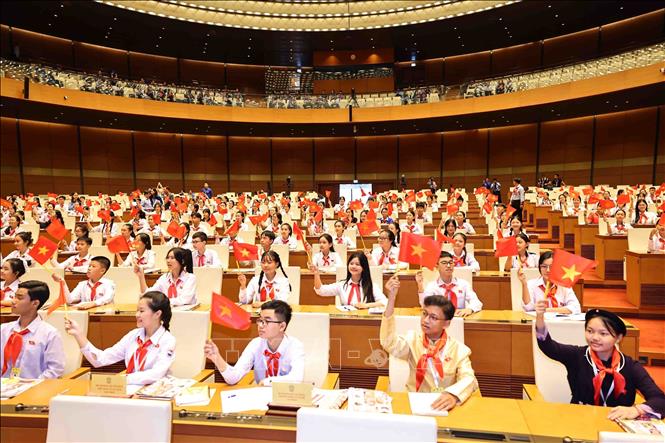 Đại biểu trẻ em dự phiên họp giả định 