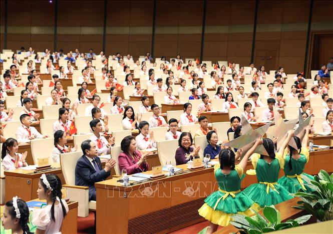 Chủ tịch Quốc hội Trần Thanh Mẫn và các đại biểu dự Phiên họp giả định 