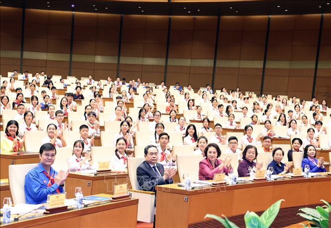 Chủ tịch Quốc hội Trần Thanh Mẫn, các đại biểu dự Phiên họp giả định 