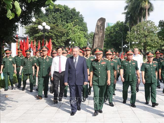 Tổng Bí thư, Chủ tịch nước Tô Lâm đến thăm Tổng cục II, Bộ Quốc phòng. Ảnh: Trí Dũng – TTXVN