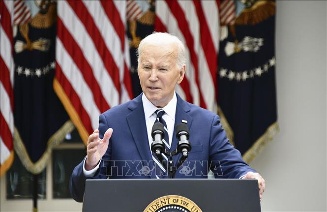 Thông báo của Nhà Trắng cho biết Tổng thống Mỹ Joe Biden (ảnh) đã chỉ thị quân đội nước này cần hỗ trợ ngăn chặn các cuộc tấn công bằng tên lửa nhằm vào Israel - đồng minh chủ chốt của Mỹ. Ảnh: Kyodo/TTXVN