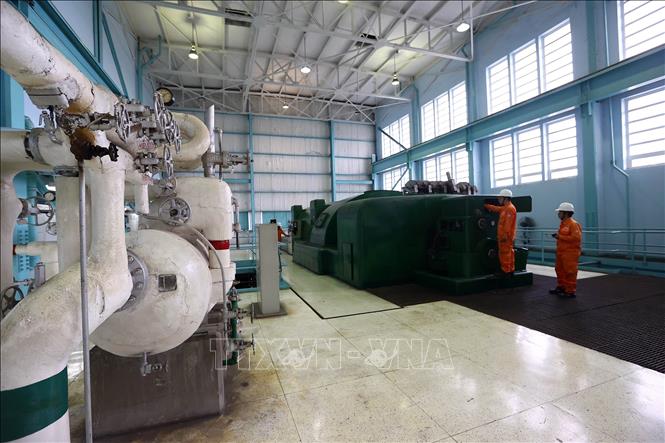 Công ty chú trọng nâng cao độ sẵn sàng và tính dự phòng của các tổ máy. Ảnh: Huy Hùng - TTXVN