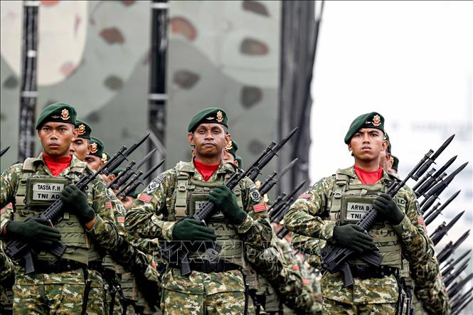 Binh sĩ Indonesia tại lễ tổng duyệt diễu binh kỷ niệm 79 năm ngày thành lập Quân đội Indonesia (TNI) ở Jakarta, ngày 3/10/2024. Ảnh: THX/TTXVN
