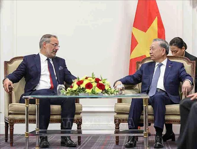 Tổng Bí thư, Chủ tịch nước Tô Lâm tiếp ông Benoit De Saint-Exupery, Tổng Giám đốc Thương mại Toàn cầu, Phó Chủ tịch cấp cao, Thành viên Ban điều hành Tập đoàn Airbus. Ảnh: Trí Dũng – TTXVN