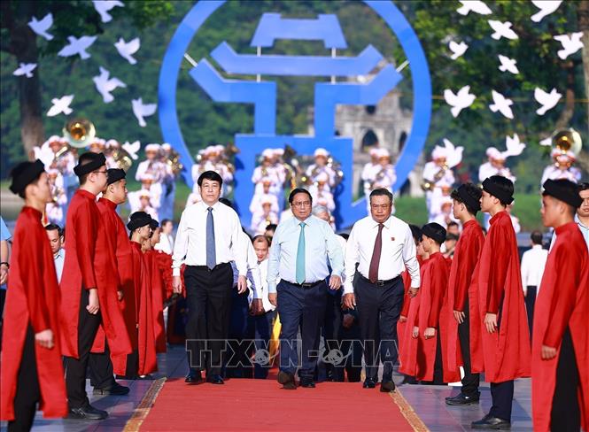 Prime Minister Pham Minh Chinh and delegates at the festival's opening ceremony. VNA Photo
