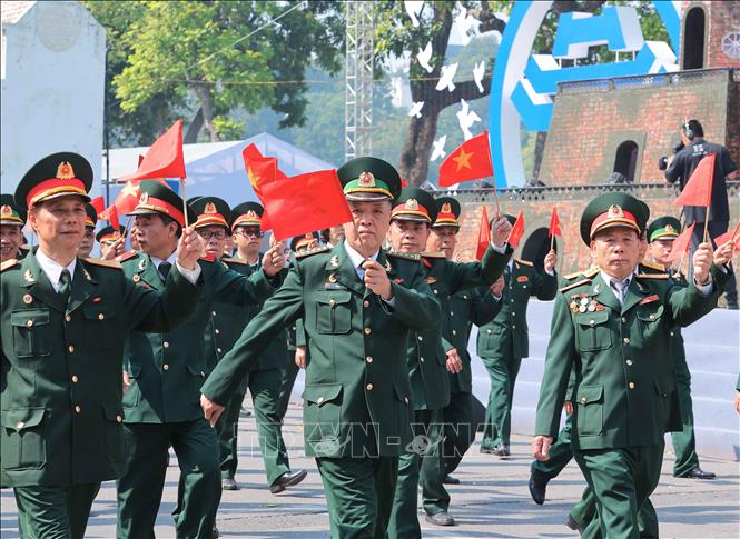 Đoàn Cựu chiến binh Thủ đô diễu hành trong phần 