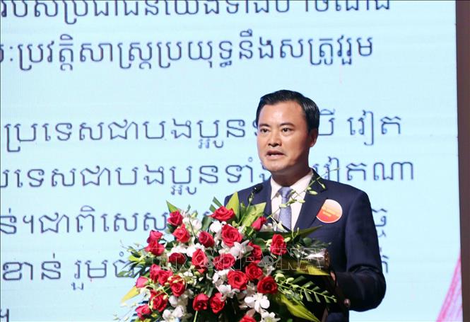 Ông Bùi Xuân Cường, Phó Chủ tịch UBND Thành phố Hồ Chi Minh phát biểu khai mạc Diễn đàn. Ảnh: Xuân Khu-TTXVN