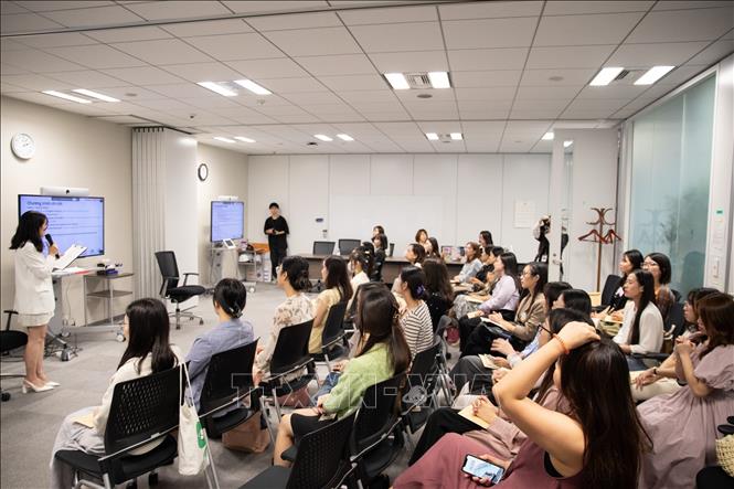 Toàn cảnh sự kiện diễn ra tại Tokyo ngày 6/10. Ảnh: Xuân Giao - PV TTXVN tại Nhật Bản