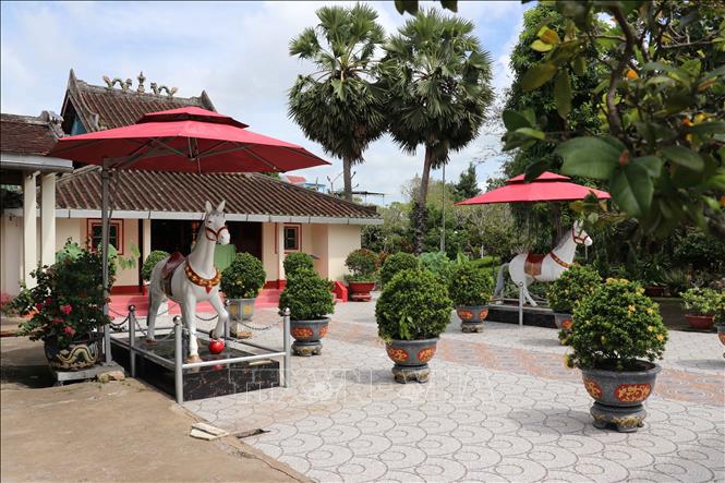 Bên ngoài Đền thờ Quận công Nguyễn Huỳnh Đức. Ảnh: Minh Hưng - TTXVN