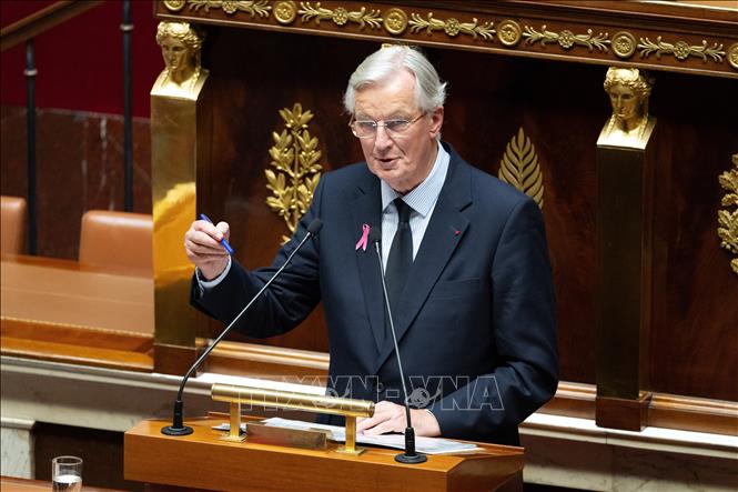 Thủ tướng Pháp Michel Barnier phát biểu trước Quốc hội ở Paris ngày 1/10/2024. Ảnh: THX/TTXVN