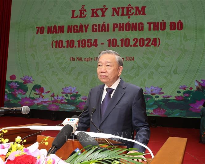 Tổng Bí thư, Chủ tịch nước Tô Lâm thay mặt lãnh đạo Đảng, Nhà nước đọc Diễn văn kỷ niệm 70 năm Ngày Giải phóng Thủ đô. Ảnh: Trí Dũng – TTXVN