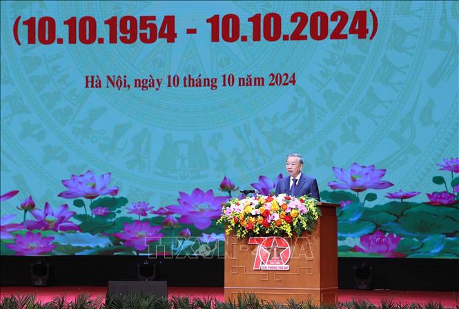 Tổng Bí thư, Chủ tịch nước Tô Lâm thay mặt lãnh đạo Đảng, Nhà nước đọc Diễn văn kỷ niệm 70 năm Ngày Giải phóng Thủ đô. Ảnh: Văn Điệp - TTXVN