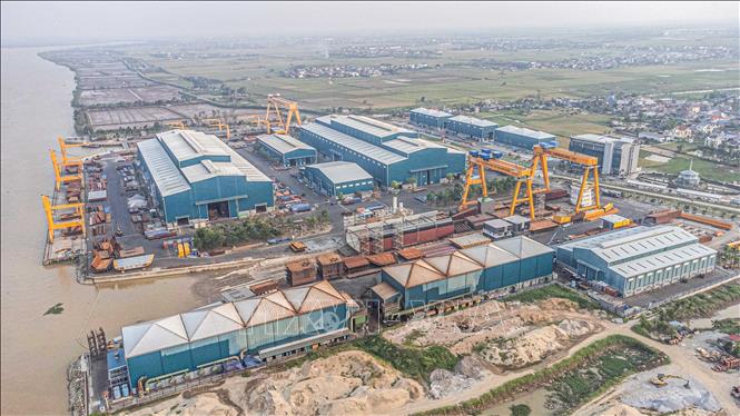 Khu vực đóng tàu của Công ty Cổ phần đóng tàu Thái Bình Dương. Ảnh: Hoàng Hiếu - TTXVN