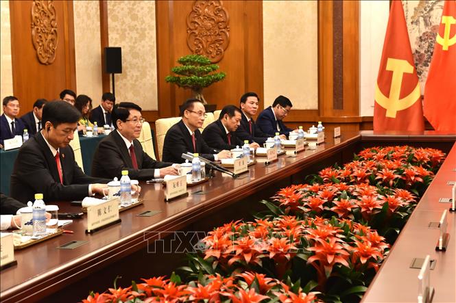 Chiều 11/10, Đoàn công tác Đảng Cộng sản Việt Nam hội đàm với đoàn đại biểu Đảng Cộng sản Trung Quốc do đồng chí Thái Kỳ – Ủy viên Thường vụ Bộ Chính trị, Bí thư Ban Bí thư Đảng Cộng sản Trung Quốc dẫn đầu. Ảnh: Thành Dương – Pv TTXVN tại Trung Quốc.