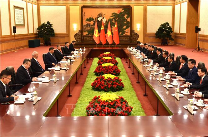 Chiều 11/10, Đồng chí Lương Cường cùng đoàn công tác Đảng Cộng sản Việt Nam hội kiến Tổng Bí thư, Chủ tịch nước Trung Quốc Tập Cận Bình cùng các lãnh đạo cấp cao Đảng Cộng sản Trung Quốc. Ảnh: Thành Dương – Pv TTXVN tại Trung Quốc.