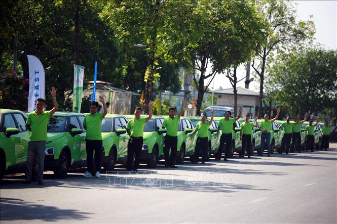 Hệ thống xe chuẩn bị đưa vào hoạt động. Ảnh: TTXVN phát