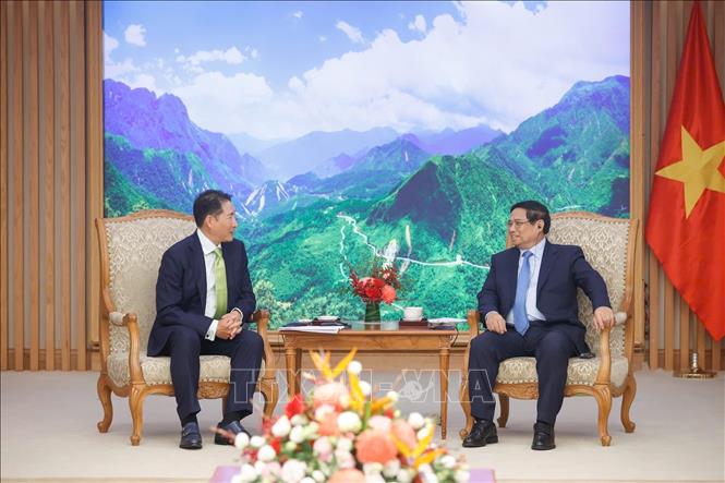 Thủ tướng Phạm Minh Chính tiếp ông Cho Hyun-joon, Chủ tịch Tập đoàn Hyosung (Hàn Quốc). Ảnh: Dương Giang-TTXVN