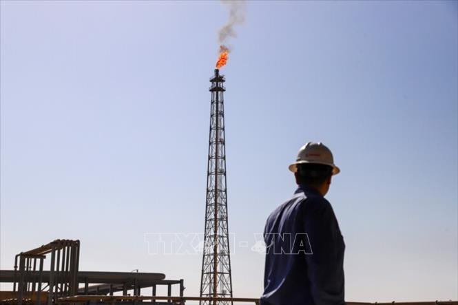 Một cơ sở khai thác dầu của Iran. Ảnh: IRNA/TTXVN
