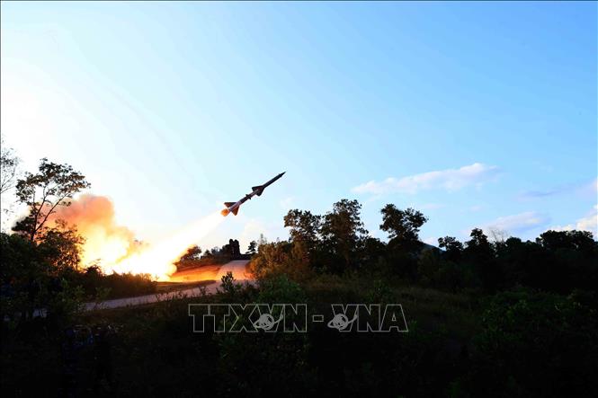 Tên lửa S-75M3 rời bệ phóng an toàn. Ảnh: An Đăng - TTXVN