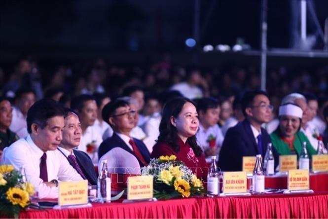 Các đại biểu tham dự buổi lễ. Ảnh: Trọng Đạt-TTXVN