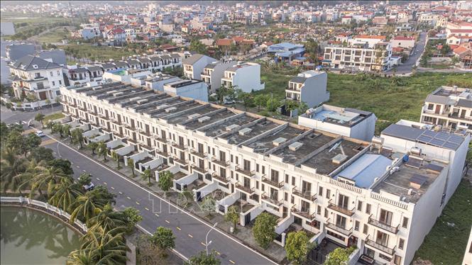 Khu đô thị mới được xây dựng thuộc thị trấn Núi Đèo (Thuỷ Nguyên). Ảnh: Hoàng Hiếu - TTXVN