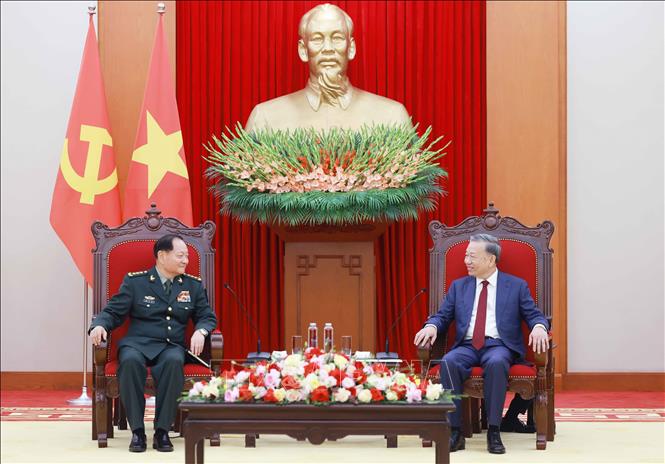 Tổng Bí thư Tô Lâm tiếp Phó Chủ tịch Quân ủy Trung ương Trung Quốc Trương Hựu Hiệp. Ảnh: Thống Nhất – TTXVN