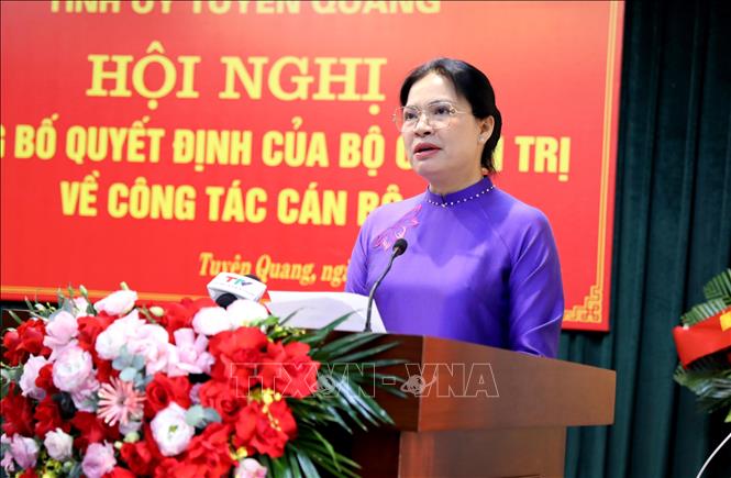 Bí thư Tỉnh ủy Tuyên Quang Hà Thị Nga phát biểu tại hội nghị. Ảnh: Quang Cường - TTXVN