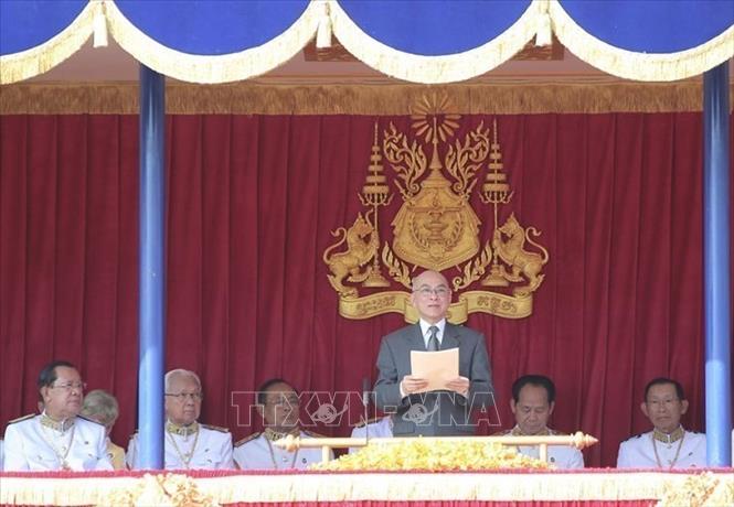 Quốc vương Campuchia Norodom Sihamoni phát biểu tại lễ mít tinh. Ảnh: AKP/TTXVN phát 
