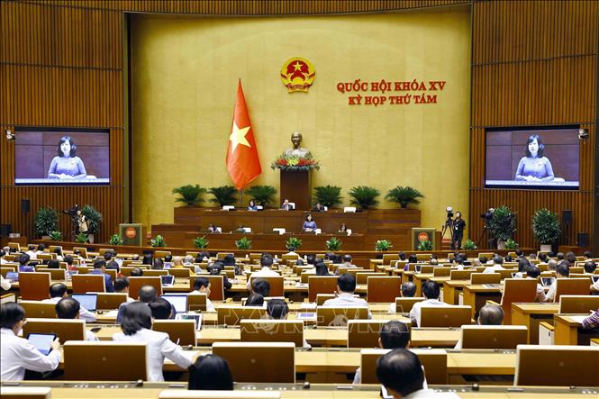 Bộ trưởng Bộ Y tế Đào Hồng Lan giải trình, làm rõ một số vấn đề đại biểu Quốc hội nêu. Ảnh: Doãn Tấn - TTXVN