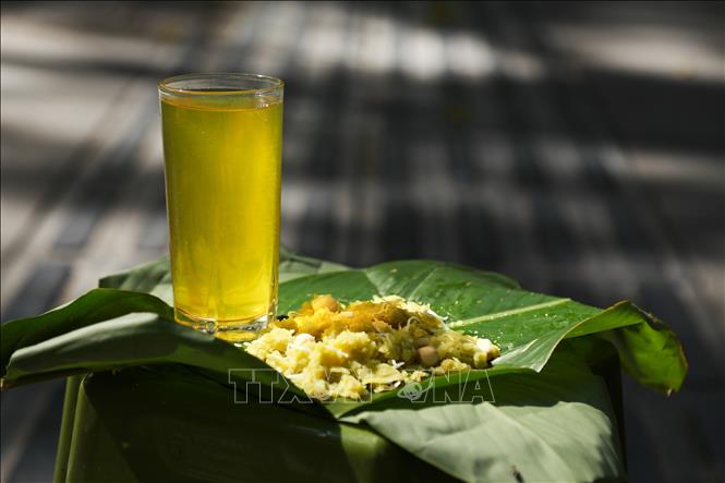 Com is typical specialty of Hanoi's autumn. VNA Photo