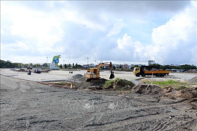 Quảng trường Phan Ngọc Hiển (Cà Mau) được triển khai trên quy mô khu đất có tổng diện tích 7,59ha. Ảnh: Kim Há - TTXVN