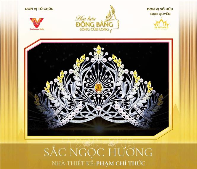 Trong khuôn khổ Cuộc thi còn có phần thi Thiết kế vương miện của 75 nhà thiết kế. Ảnh: Ánh Tuyết - TTXVN