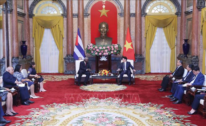 State President Luong Cuong receives President of the National Assembly of People’s Power of Cuba Esteban Lazo Hernandez. VNA Photo: Lâm Khánh 