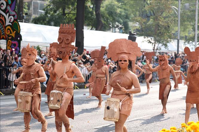 Quang cảnh cuộc diễu hành 