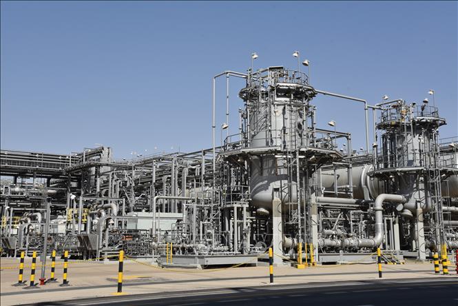 Nhà máy lọc dầu của Tập đoàn dầu khí Saudi Aramco ở Dammam, Saudi Arabia. Ảnh: THX/TTXVN