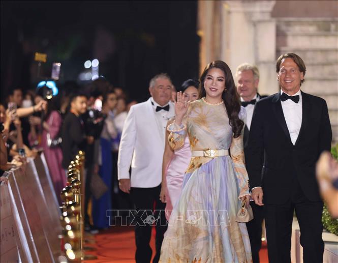 International actors, actresses, directors and film producers attend HANIFF 2024's opening ceremony. VNA Photo: Thanh Tùng