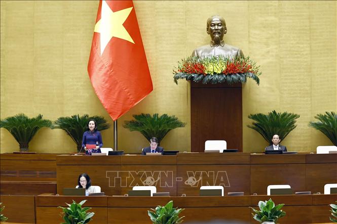 NA Vice Chairwoman Nguyen Thi Thanh chairs the session. VNA Photo